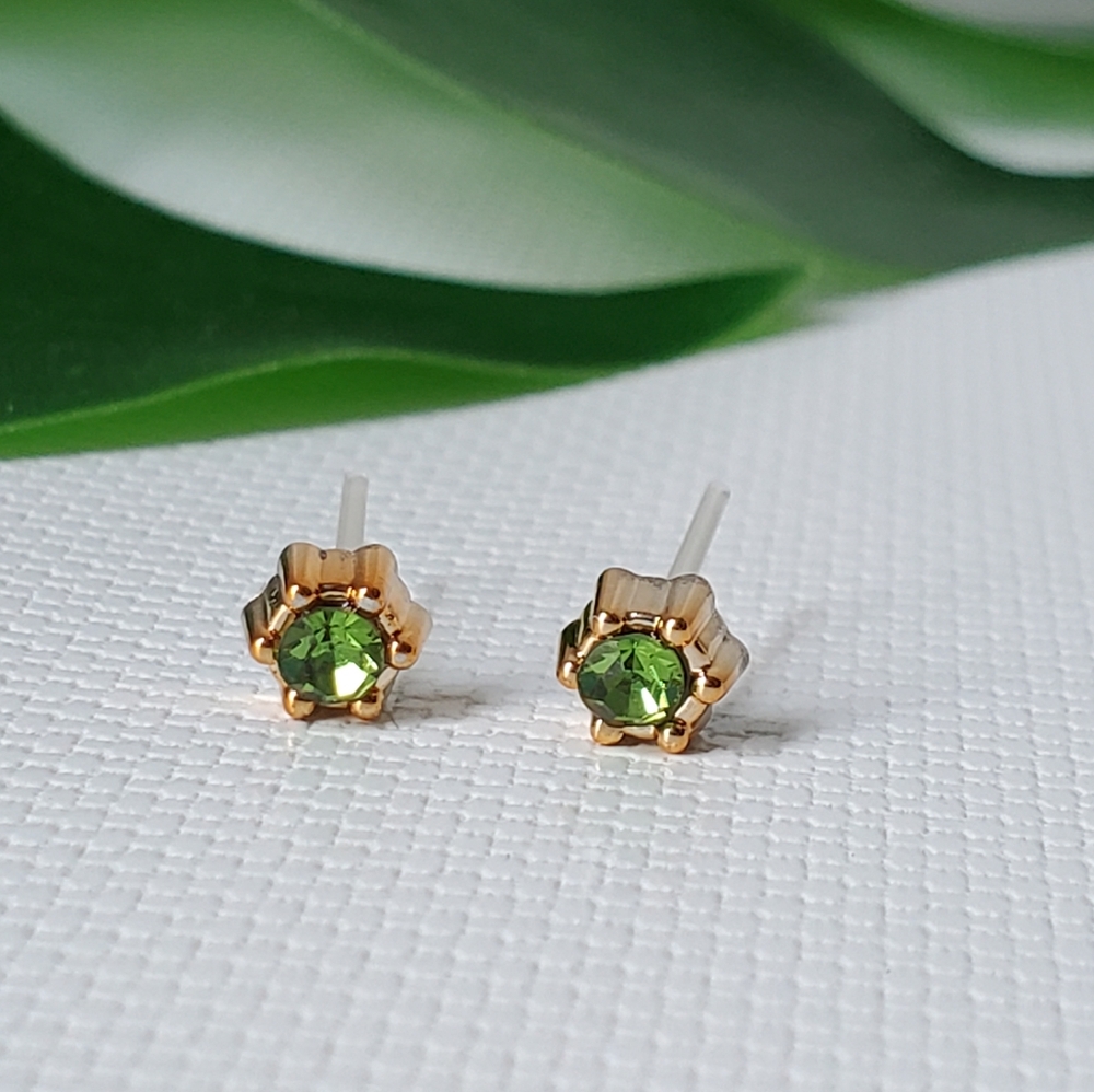 Hypoallergenic Plastic Studs Earrings
